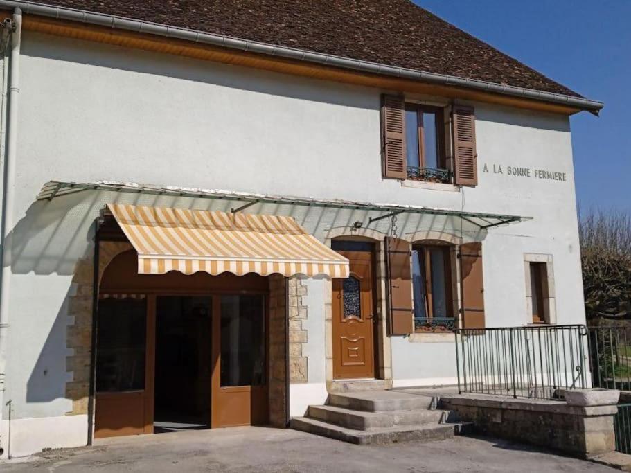 Gite A La Bonne Fermiere Nevy-Sur-Seille Exterior foto